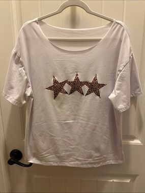 SHEIN White Tee with Scoop Neck and Leopard Print Star Trio (S)